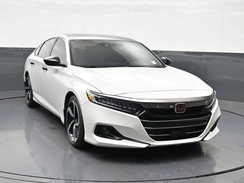 Used 2022 Honda Accord Sport image 7