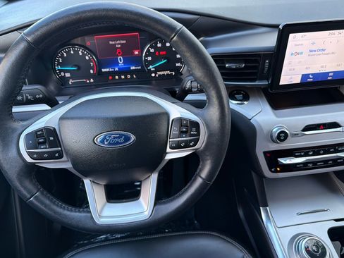 Used 2024 Ford Explorer XLT w/ Equipment Group 202A image 14