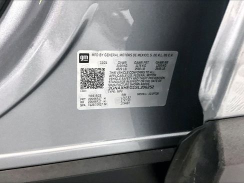Used 2025 Chevrolet Equinox LT FWD image 30