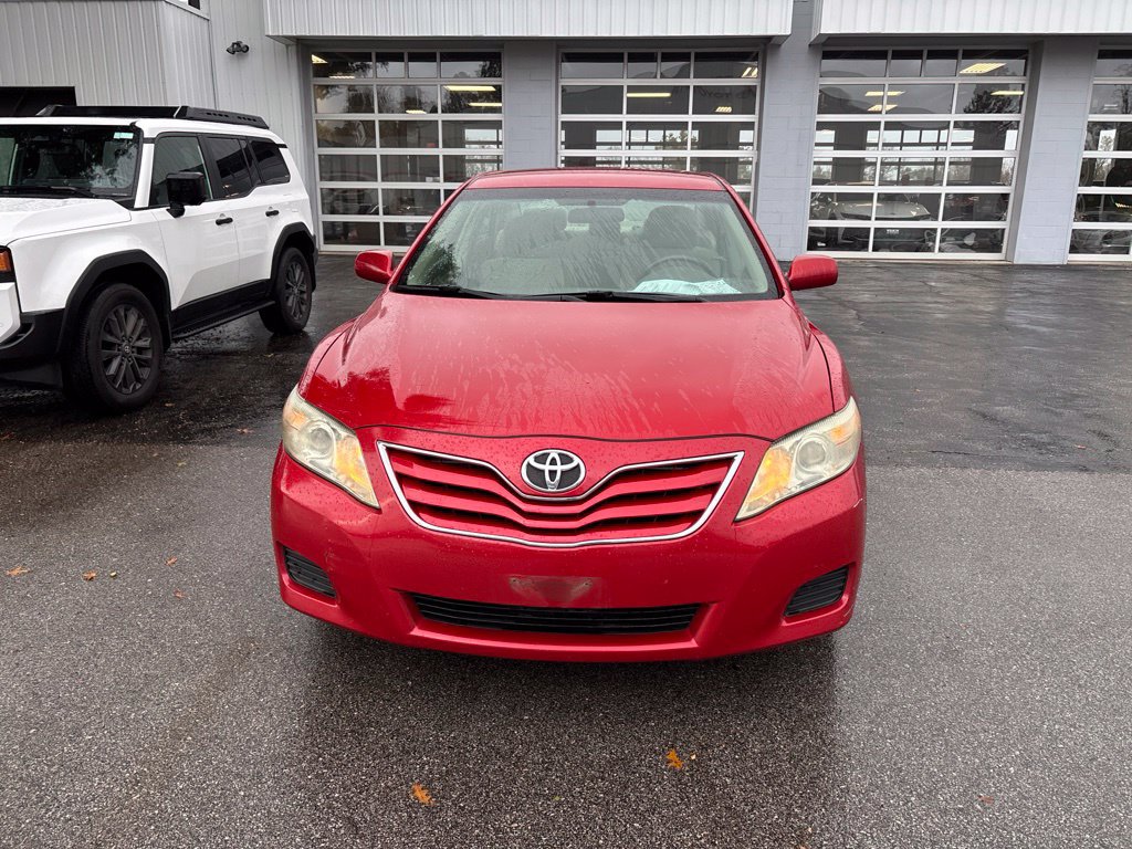 Used 2011 Toyota Camry LE FWD image 2