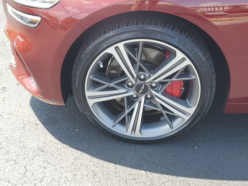 Used 2024 Genesis G70 2.5T w/ Sport Prestige Package AWD/4WD image 12