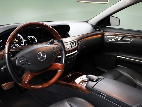 Used 2010 Mercedes-Benz S 550 image 19
