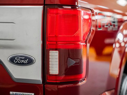 Used 2018 Ford F150 Platinum w/ Equipment Group 701A Luxury image 7