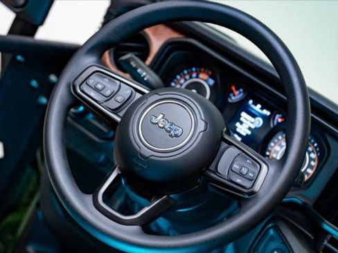 Used 2026 Jeep Wrangler Unlimited Sport image 22