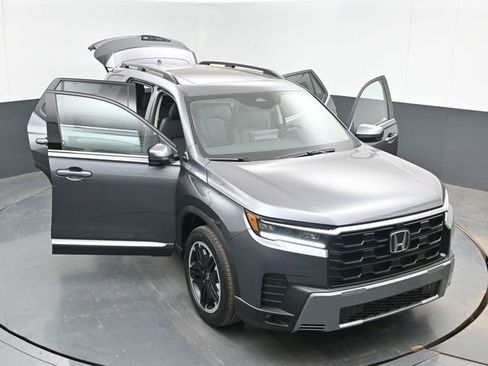 New 2026 Honda Pilot Touring image 53