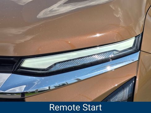 New 2027 Chevrolet Equinox LT w/ Convenience Package II FWD image 10