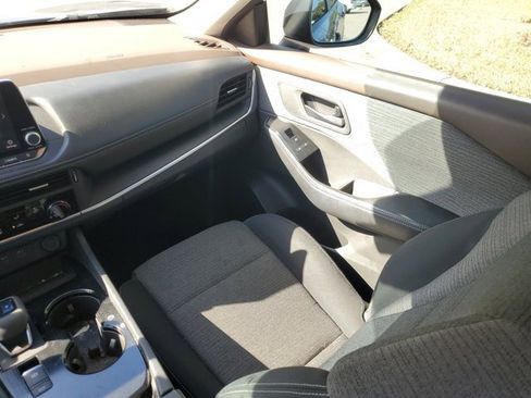 Used 2021 Nissan Rogue S image 21