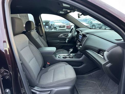 Used 2022 Chevrolet Traverse LT image 10