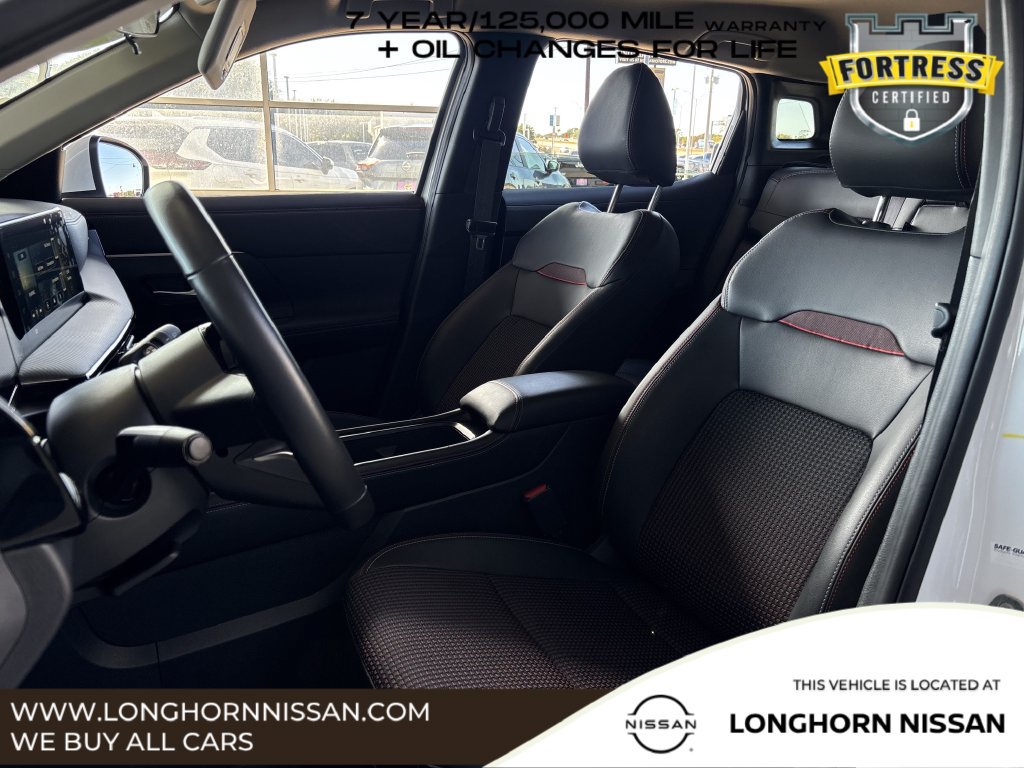 Used 2025 Nissan Kicks SR AWD/4WD image 21