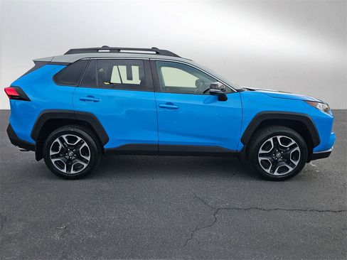 Used 2019 Toyota RAV4 Adventure image 6