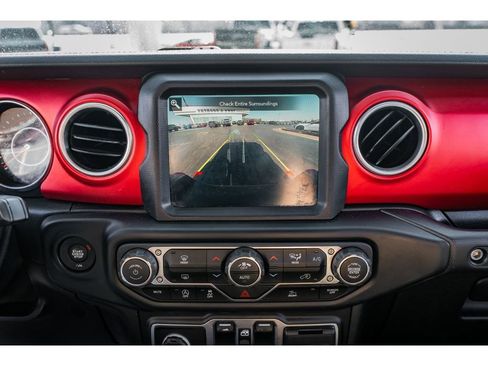 Used 2020 Jeep Gladiator Rubicon image 14