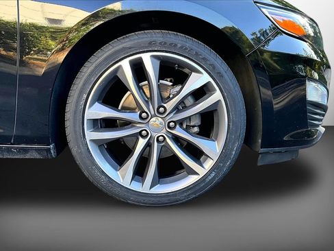 Used 2025 Chevrolet Malibu LT FWD image 32