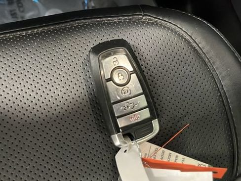 Used 2024 Ford F150 Platinum AWD/4WD image 20