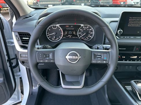 New 2026 Nissan Rogue SV image 24