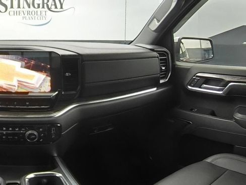 Used 2023 Chevrolet Silverado 1500 LTZ w/ LTZ Convenience Package II AWD/4WD image 15
