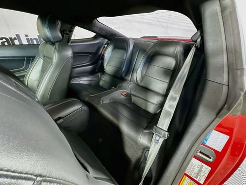 Used 2019 Ford Mustang GT Premium w/ GT Performance Package RWD image 29