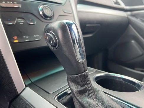 Used 2011 Ford Explorer XLT w/ 202A Rapid Spec Order Code image 22