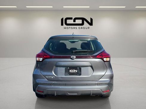 Used 2024 Nissan Kicks S image 4