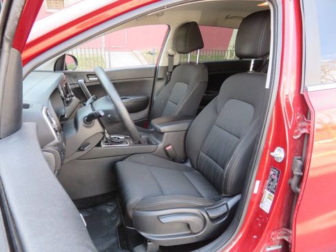 Used 2017 Kia Sportage LX FWD image 10