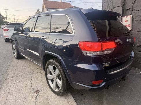 Used 2014 Jeep Grand Cherokee Overland w/ Advanced Technology Group AWD/4WD image 7