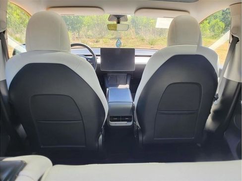 Used 2021 Tesla Model Y Performance AWD/4WD image 29