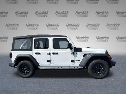 Used 2022 Jeep Wrangler Unlimited Sport AWD/4WD image 10