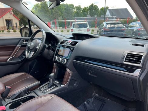 Used 2018 Subaru Forester 2.5i Touring w/ Popular Package #3B AWD/4WD image 23