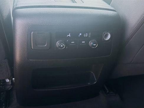 Used 2016 Chevrolet Tahoe LS w/ All-Season Package RWD image 22