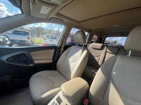 Used 2010 Toyota RAV4 Limited image 27