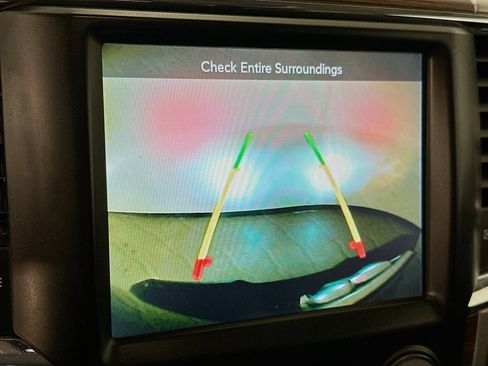 Used 2016 RAM 1500 Laramie w/ Convenience Group image 23