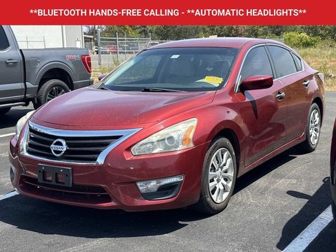 Used 2014 Nissan Altima 2.5 S FWD image 3