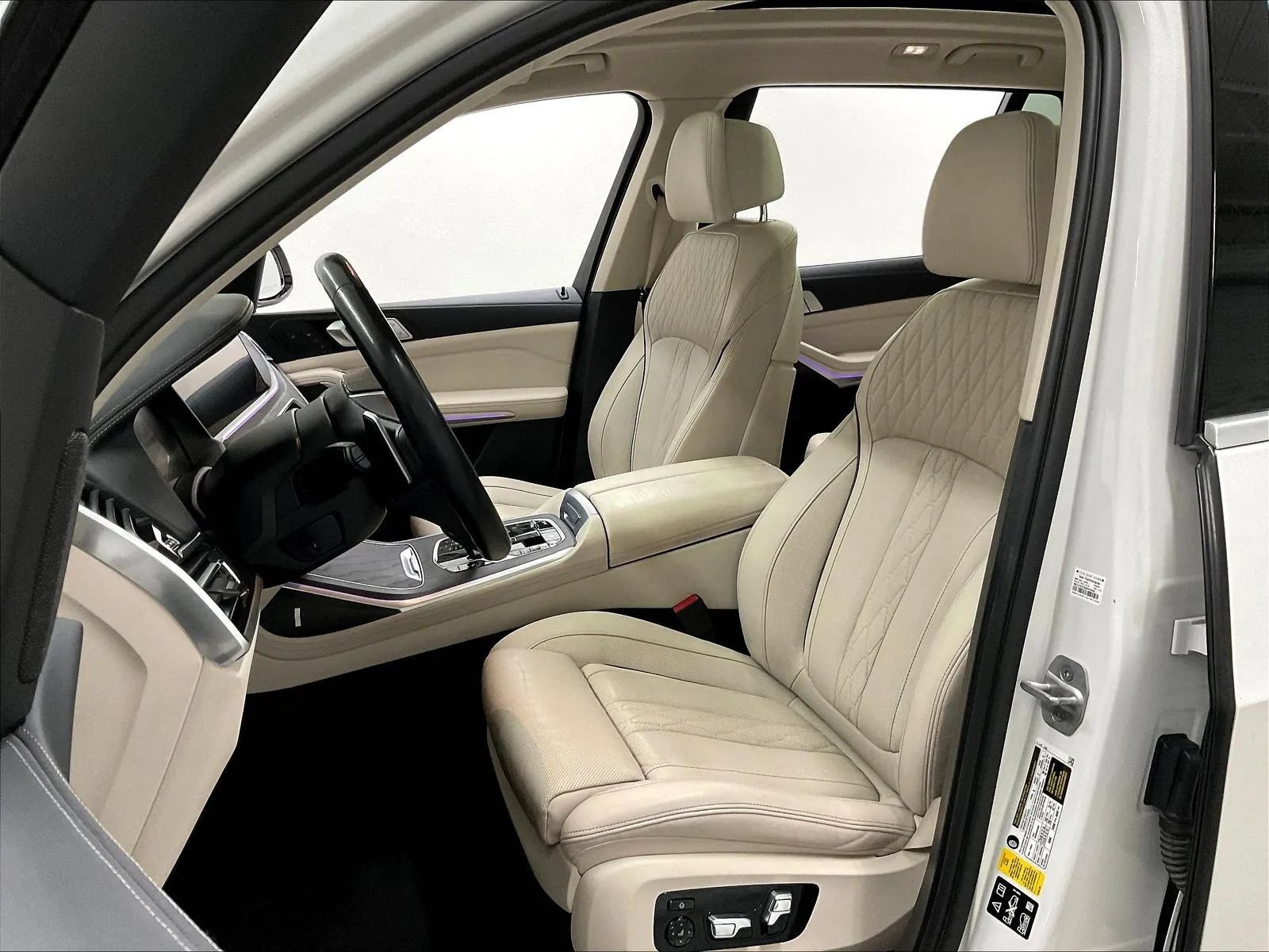Used 2022 BMW X7 xDrive40i w/ Premium Package AWD/4WD image 13
