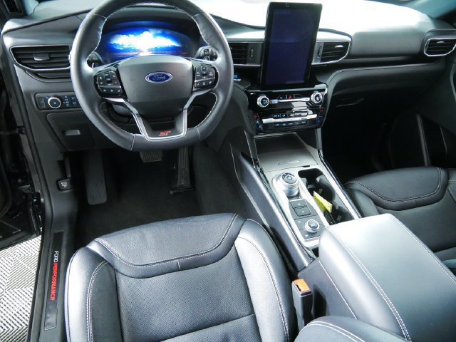 Certified 2023 Ford Explorer ST w/ Equipment Group 401A AWD/4WD image 4
