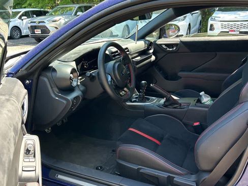 Certified 2023 Subaru BRZ Limited w/ Popular Package #1 RWD image 2