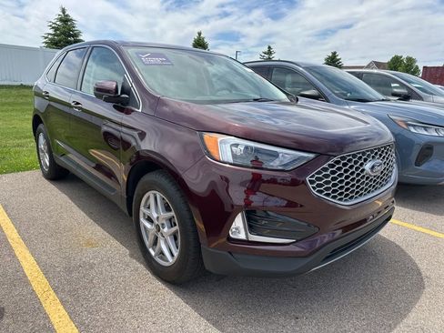 Used 2024 Ford Edge SEL w/ Convenience Package AWD/4WD image 5