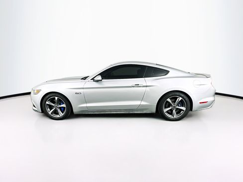 Used 2015 Ford Mustang GT image 4