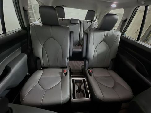 New 2026 Toyota Grand Highlander Limited image 30
