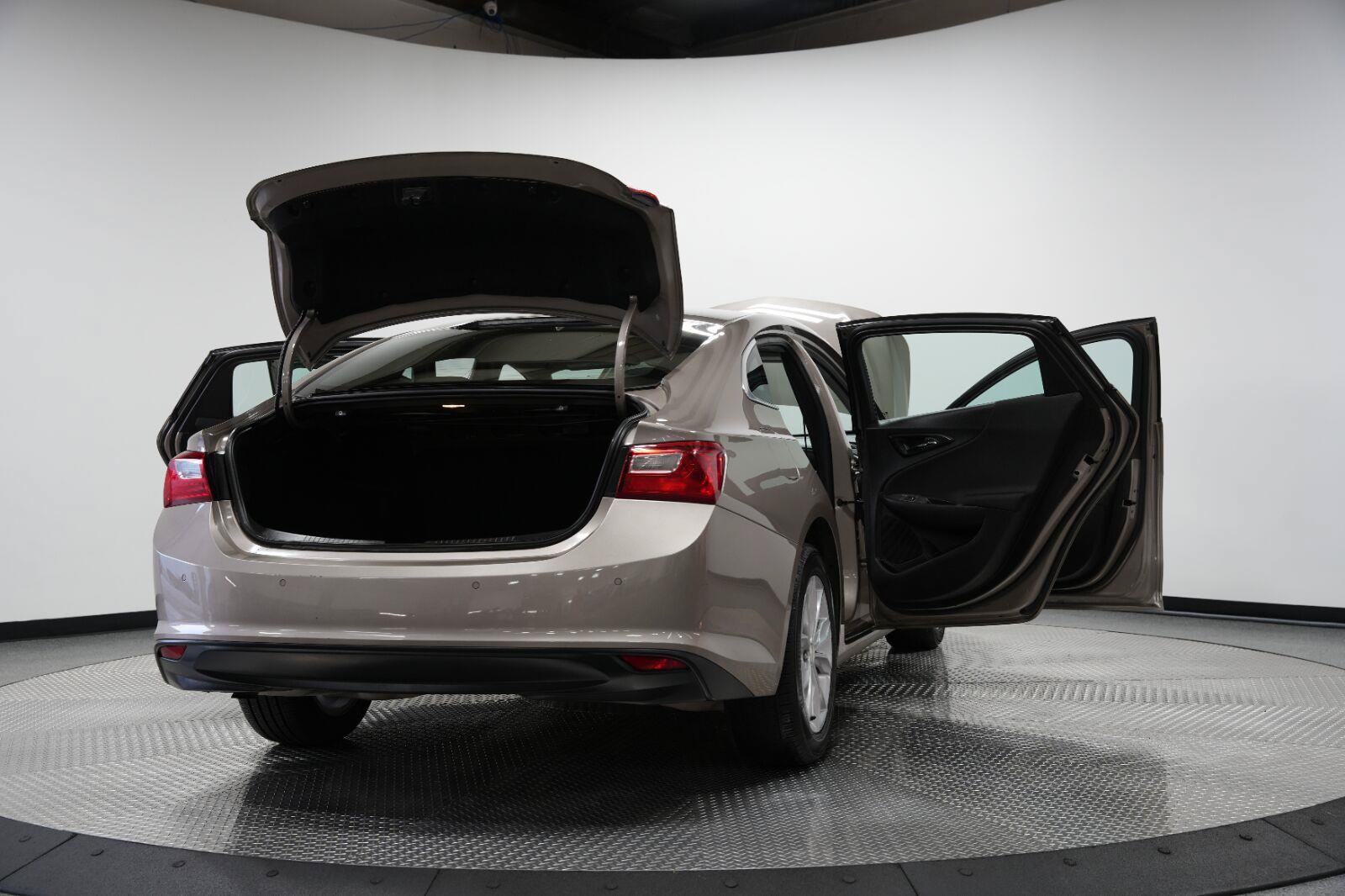 Certified 2024 Chevrolet Malibu LT FWD image 13