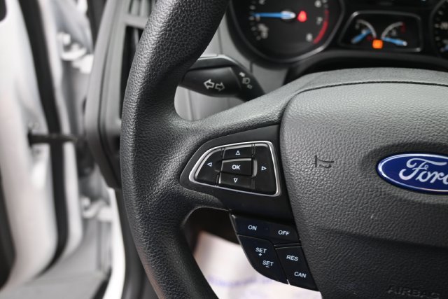 Used 2017 Ford Focus SE FWD image 28
