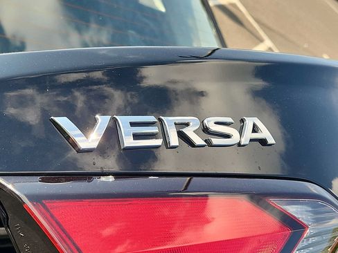 Used 2025 Nissan Versa S w/ Trunk Package FWD image 30