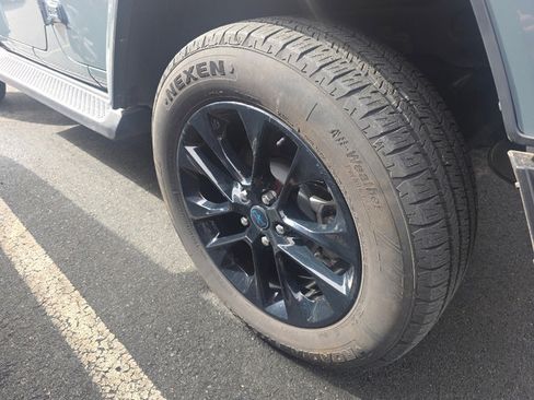 Used 2024 Jeep Wrangler Unlimited Sahara image 6