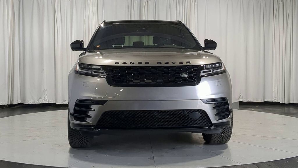 Used 2019 Land Rover Range Rover Velar R-Dynamic SE AWD/4WD image 3