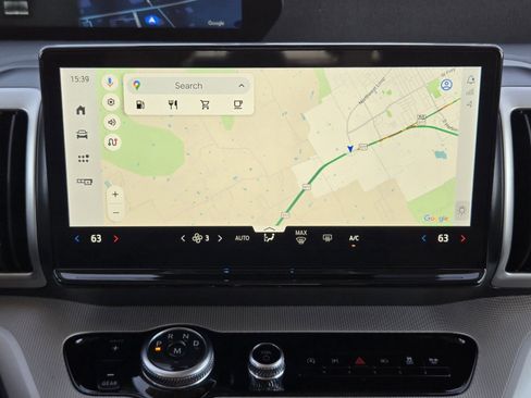 Used 2025 Ford Expedition Active image 16