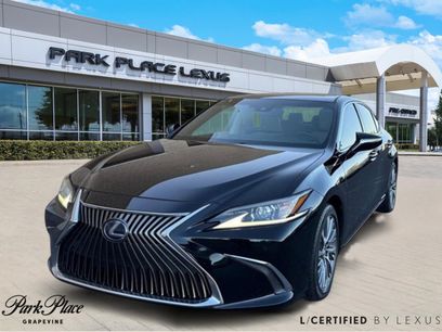 Used 2020 Lexus ES 300h w/ Premium Package