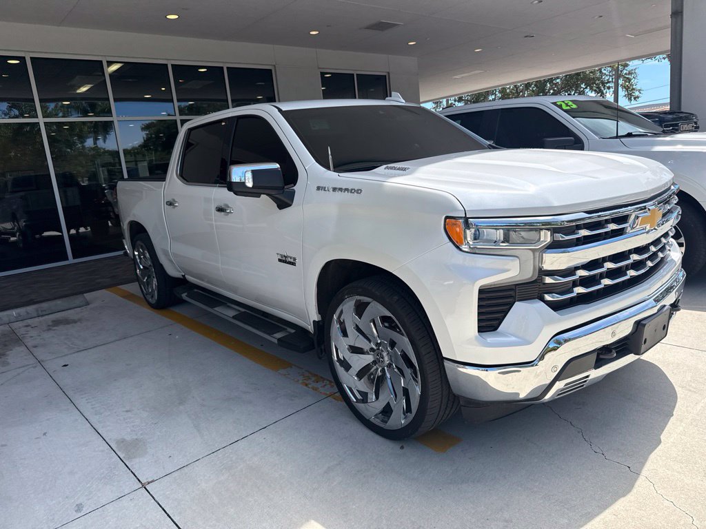Used 2023 Chevrolet Silverado 1500 LTZ RWD image 1