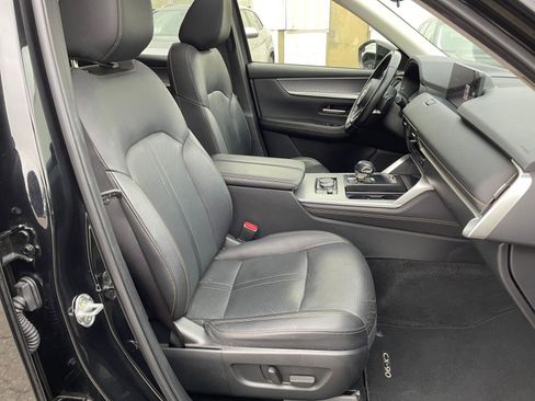 Used 2025 MAZDA CX-90 3.3 Turbo w/ Preferred Package image 38