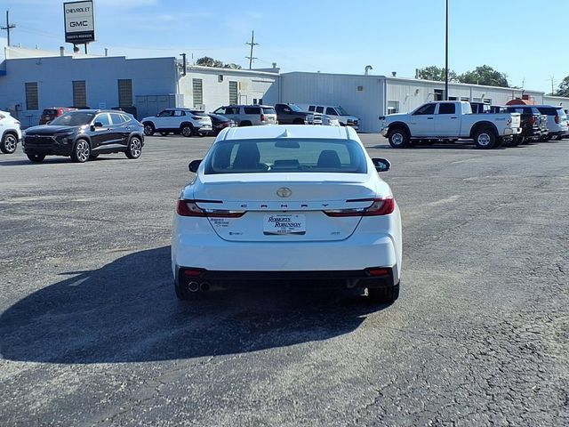 Used 2025 Toyota Camry SE FWD image 6