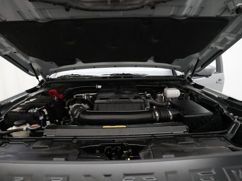 Used 2024 Nissan Frontier PRO-4X w/ Pro Convenience Package image 3