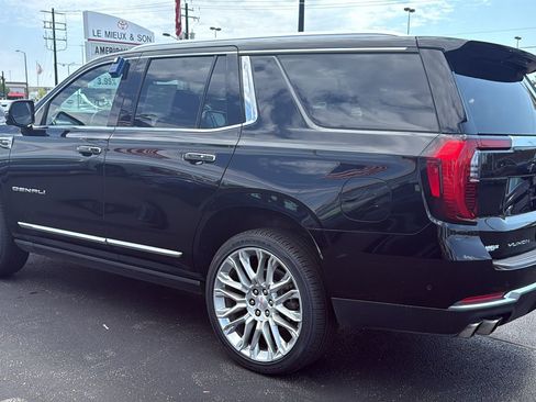 Used 2025 GMC Yukon Denali w/ Sun & Power Step Package AWD/4WD image 5
