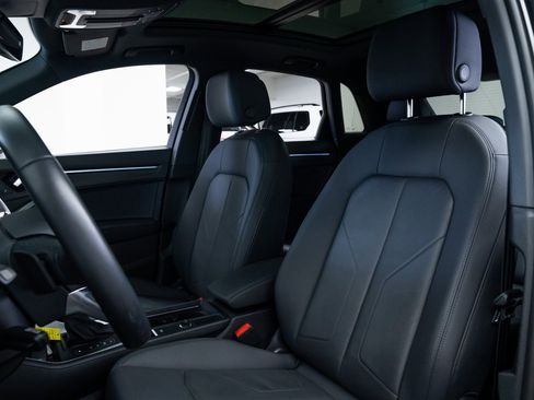 Used 2024 Audi Q3 2.0T Premium Plus w/ Premium Plus Package image 18